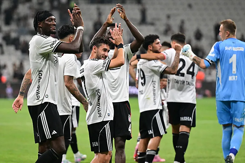 Solskjaer'in kozu orta saha! Beşiktaş'ın 11'i netleşti - 1