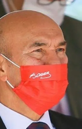 Sabah yazarından, CHP'li Tunç Soyer'in Atatürk imzalı maskesine tepki: Tarihe "Atatürk'ü ve Türk bayrağını çöpe atanlar" olarak geçecekler