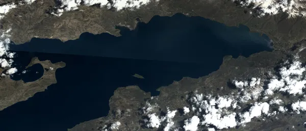 nasanin-odulunu-kazanan-van-golunun-gokturk-uydusu-tarafindan-cekilen-fotografini-msb-paylasti-1619869013297.jpg NASA'nın ödülünü kazanan Van Gölü'nün Göktürk uydusu tarafından çekilen fotoğrafını MSB paylaştı-3