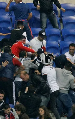 Lyon'da Beşiktaşlı taraftarlara saldırı