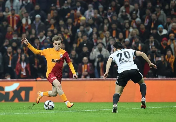 kerem-akturkoglunda-onder-karaveli-detayi-basari-hikayesinde-payi-var-1647447073544.jpeg Kerem Aktürkoğlu’nda Önder Karaveli detayı! Başarı hikayesinde bakın nasıl payı var-2