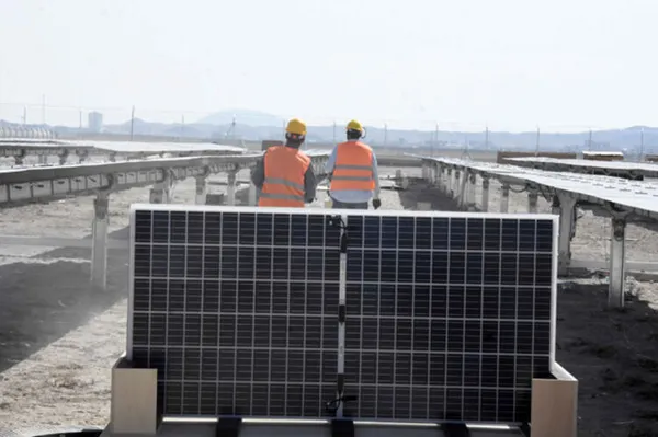 YEKA'da yerli teknoloji hamlesi! Dünyanın en büyük santrali elektrik üretimine başladı!-4