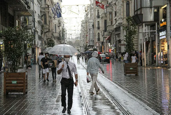 istanbul-hava-durumu-bugun-nasil-30-eylul-istanbul-dolu-yagacak-mi-istanbul-yagmur-var-mi-1601444429596.jpg İstanbul hava durumu bugün nasıl? 30 Eylül İstanbul dolu yağacak mı? İstanbul yağmur var mı?-4