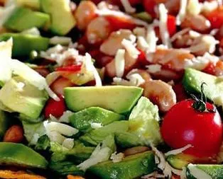 Avokadolu Barbunya Salatası Tarifi