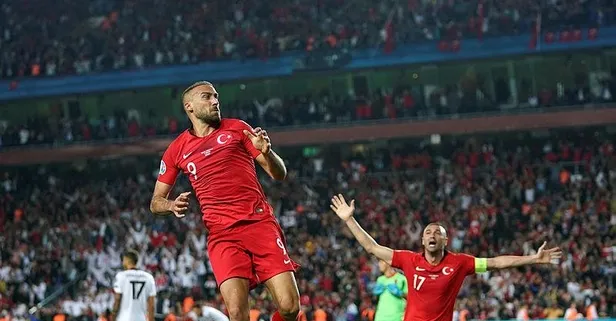 Son dakika: Crystal Palace, Cenk Tosun'un sözleşmesini feshetti