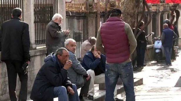valiliklerden-son-dakika-aciklamalari-pes-pese-geldi-koronavirus-tedbileri-kapsaminda-sokaga-cikmalari-yasaklandi-1599687907263.jpeg Valiliklerden son dakika açıklamaları peş peşe geldi! Koronavirüs tedbirleri kapsamında sokağa çıkmaları yasaklandı...-1