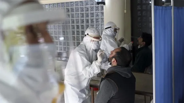 Türkiye koronavirüsle mücadelede yeni sayfa açtı: İşte de sosyal yaşamda da 'Ya aşı ya da PCR' şartı başladı-8