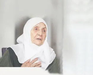 15 Temmuz FETÖcü darbe girişiminde 3 evladını şehit veren Muzaffer Ana: 3 yıldır nöbetteyim