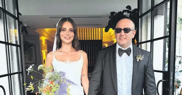 Serkan Keskin ve Meriç Aral'ın düğününde Şampiyonlar Ligi kadrosu bir araya geldi: Kıvanç Tatlıtuğ-Başak Dizer, Alina Boz-Umut Evirgen...