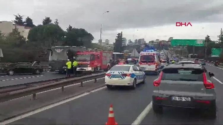 Köprüde kaza! Olay yeri görüntüleri!