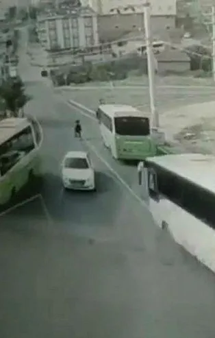 4’ü öğrenci 5 kişinin yaşamını yitirdiği servis kazasının kamera görüntüleri ortaya çıktı