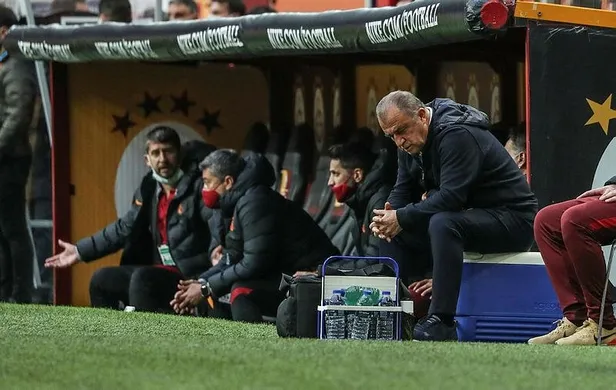Usta spor yazarından Fatih Terim'e çağrı: Bırak Hocam! O yalakalardan dost çıkmaz-6