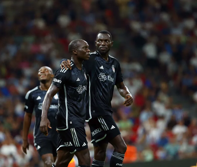 Beşiktaş Tirana'yı deplasmanda da yendi ve turu geçti! MAÇ ÖZETİ - 5