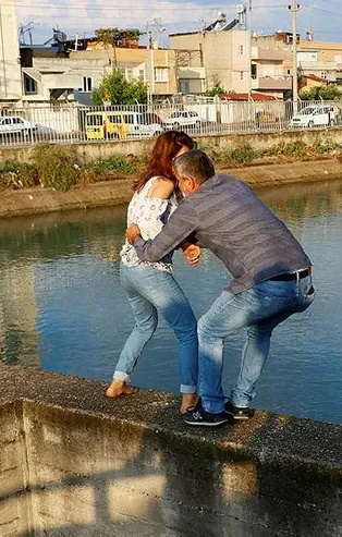 Adana Yüreğir'de intihara kalkışan kadını polis kurtardı