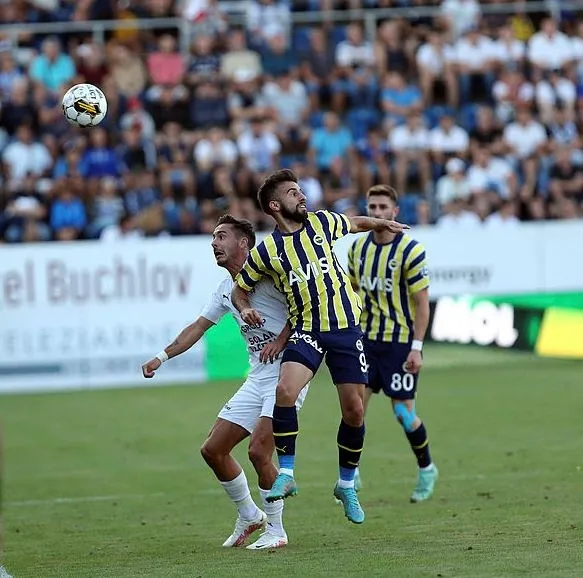 canli-anlatim-slovacko-fenerbahce-macinin-ikinci-yarisi-basladi-1660241183788.jpg Fenerbahçe Slovacko'yla berabere kalsa da turladı-6
