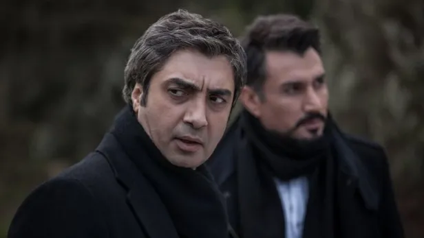 ozlemle-beklenen-kurtlar-vadisinden-mujde-bir-turlu-gelmiyor-meger-yeni-sezonun-cekimleri-1700037765415.jpeg Meğer yeni sezonun çekimleri... Hasretle beklenen Kurtlar Vadisi'nden müjde bir türlü gelmiyor!-6