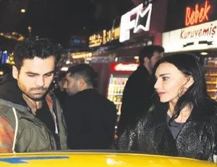 Akılları bir karış havada