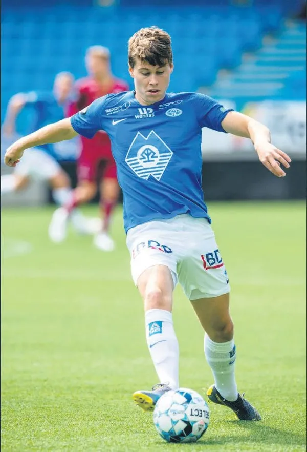 1696456264452.jpeg Fenerbahçe'nin hocası İsmail Kartal Molde'den Emil Breivik'i gözüne kestirdi! Oyuncu izleme altında...-4