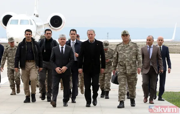 Son dakika: Bakan Akar ve komutanlar Suriye sırının sıfır noktasında - 1