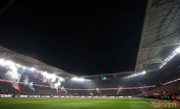 Trabzonspor taraftarı şampiyonluğu kutluyor! Renkli görüntüler... - 34