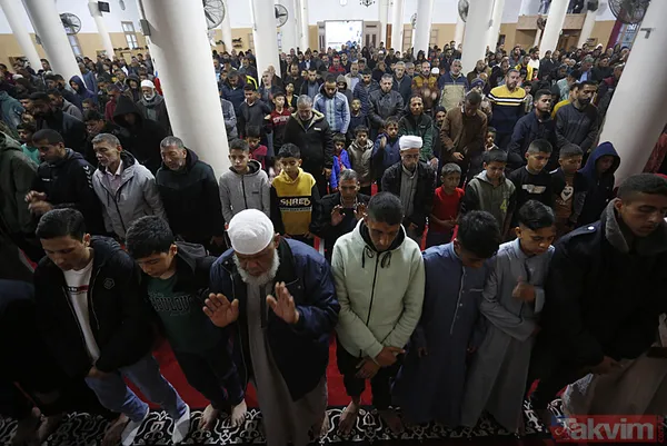 Gazze’de buruk bayram! Refah, Deyr El Balah, Cibaliye… Filistinliler bombardıman altında bayramı kutluyor - 17