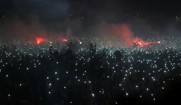 176 bin kişinin katıldığı Trabzonspor'un Yenikapı'da düzenlenen şampiyonluk kutlamasında görsel şölen-7