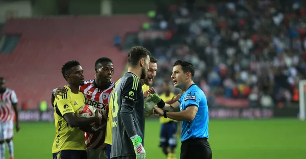 Spor yazarları Samsunspor - Fenerbahçe maçını yorumladı! "Bitmiş tükenmiş"