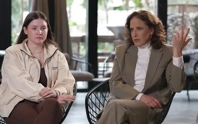 1703417085376.jpeg Siyonist yönetimin Hamas yalanı patladı! Serbest bırakılan İsrailli kadın anlattı: Bizi bedenleri ile korudular-7