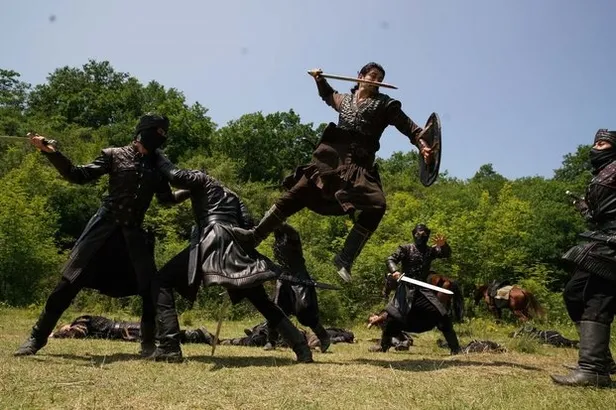 yeni-alpler-teker-teker-dahil-olacak-kurulus-osmanda-turgut-alp-ve-ertugrul-bey-heyecani-1594034544280.jpg Yeni alpler teker teker dahil olacak: Kuruluş Osman'da Turgut Alp ve Ertuğrul Bey heyecanı!-6