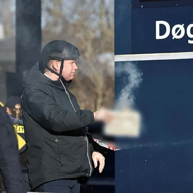 Kuran-ı Kerime alçak saldırıya Mehter Marşlı ayar! Provokatör Rasmus Paludan bu kez Danimarkada sahneye çıktı