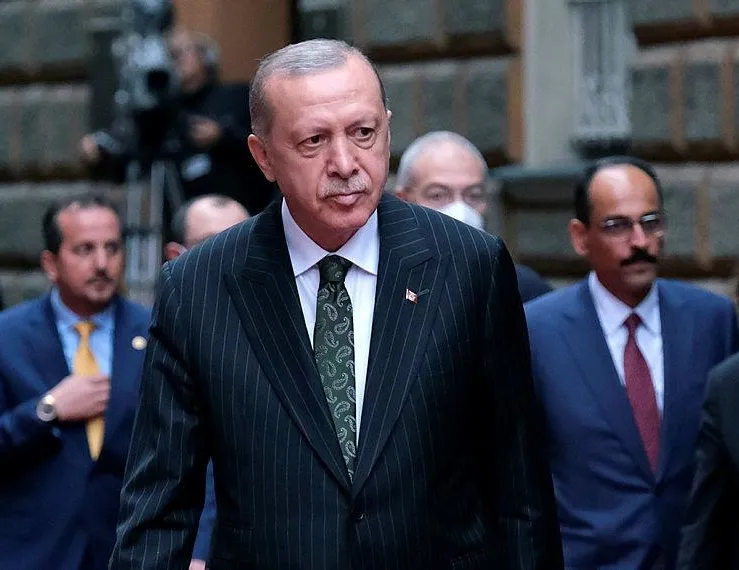 Büyükelçilikte 3.5 saat