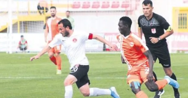 Ümraniyespor zirveye çıktı