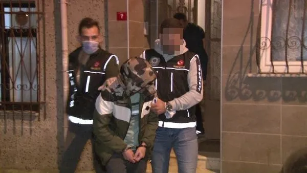 İstanbul'da torbacılara şafak operasyonu: 25 şüpheli gözaltına alındı-5