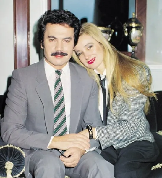 orhan-gencebayin-son-durumu-ne-saglik-durumu-nasil-orhan-gencebay-hastanede-mi-esi-sevim-emreden-son-dakika-aciklama-1637223082382.jpg Orhan Gencebay'ın son durumu ne, sağlık durumu nasıl? Orhan Gencebay hastanede mi? Eşi Sevim Emre'den son dakika açıklama!-4