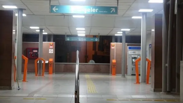 SON DAKİKA: İzmir'de acı son! Tren raylarına atlayan genç hayatını kaybetti-3