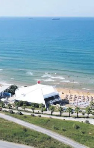 Ünlü plajda skandal yasak: Başörtülü almıyoruz