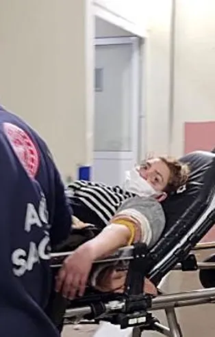 Dünya Kadınlar Günü'nde eşi tarafından bıçaklanarak yaralandı