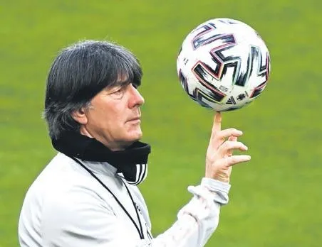 Löw’den sıcak mesajlar