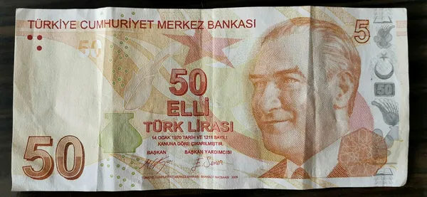 Hemen kontrol edin! Cüzdanınızdaki 50 TL bir servet değerinde olabilir! ATM'den çektiği paranın...-2
