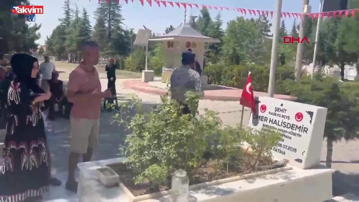 Ömer Halisdemir’in kabrine ziyaretçi akını