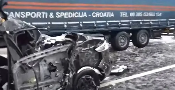 Son dakika: Bolu Dağı'nda zincirleme kaza! Yol trafiğe kapatıldı-3