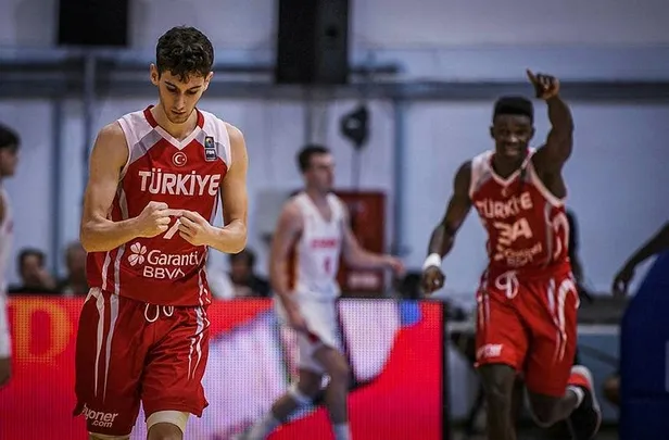 Milli takım, 18 Yaş Altı Erkekler Avrupa Basketbol Şampiyonası'nda ikinci oldu | İspanya: 57 - Türkiye: 53 Maç sonucu-1