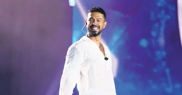 Murat Boz sahne performansıyla binlerce kişiye rüya gibi bir gece yaşattı!