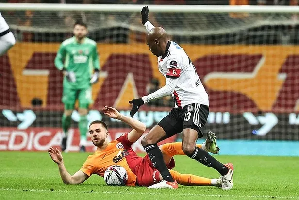 galatasaray-besiktas-darbesinde-gulen-taraf-aslan-2-1-mac-sonucu-1647284959903.jpeg Galatasaray sahasında Beşiktaş'ı Kerem'in golleriyle 2-1 mağlup etti!-4