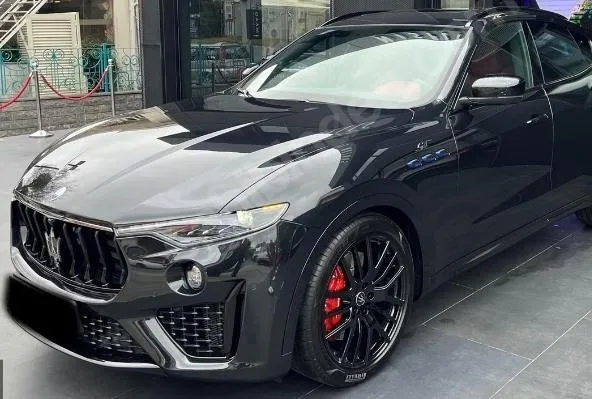 Lüks araçlı polis dehşet saçtı!