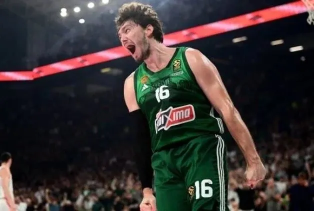 Cedi Osman Pana ile uzattı