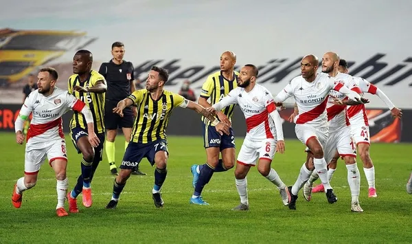kadikoyde-kazanan-yok-fenerbahce-1-1-antalyaspor-mac-sonu-ozet-1614881562768.jpeg