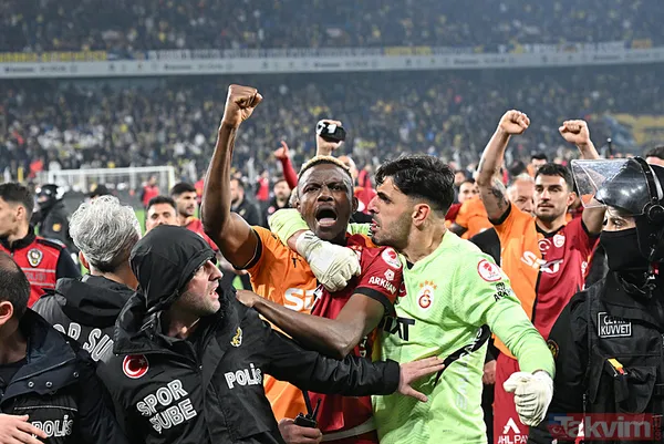 Gürcan Bilgiç: Özel Bir Çaresiz Böyle Derbilerin Sırrı, Büyük Futbolcuların Maça Ağırlıklarını Koymasıdır. Mourinho'nun 11 Seyircisi Vardı Sahada, Okan Buruk'un...