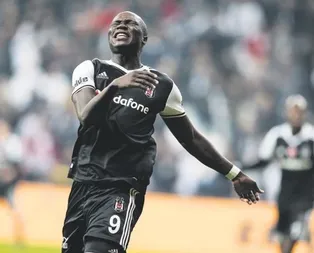 Beşiktaş’ta 2 futbolcu kart sınırında