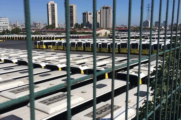 CHP'li İBB koronavirüs salgınına rağmen seferleri iptal etti! Bunun adı organize kötülük